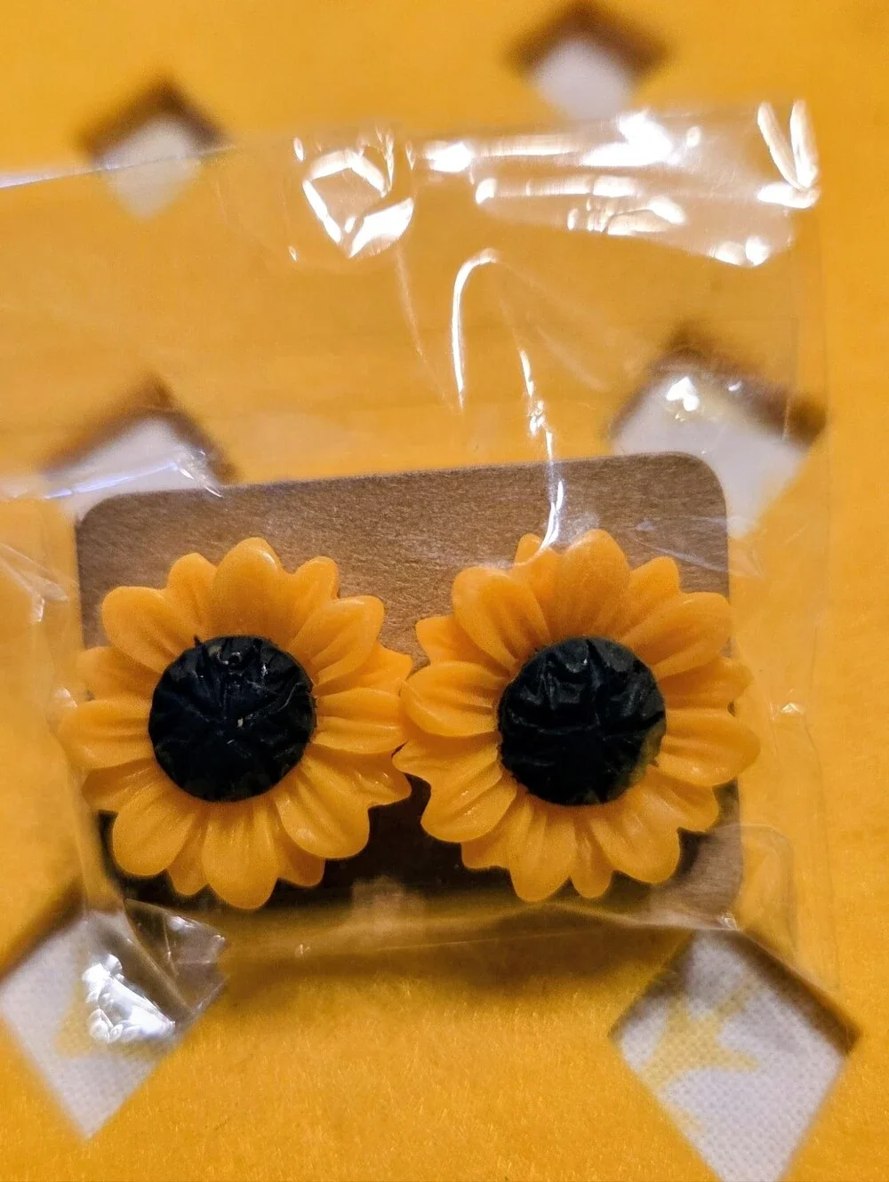 New Silver Star Crystal Earrings and Sunflower Earrings 2 Pair